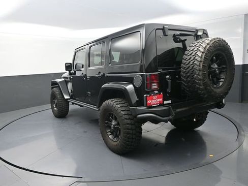 Used 2012 Jeep Wrangler Unlimited Rubicon AWD/4WD image 18