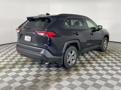 Used 2025 Toyota RAV4 XLE w/ Convenience Package image 17