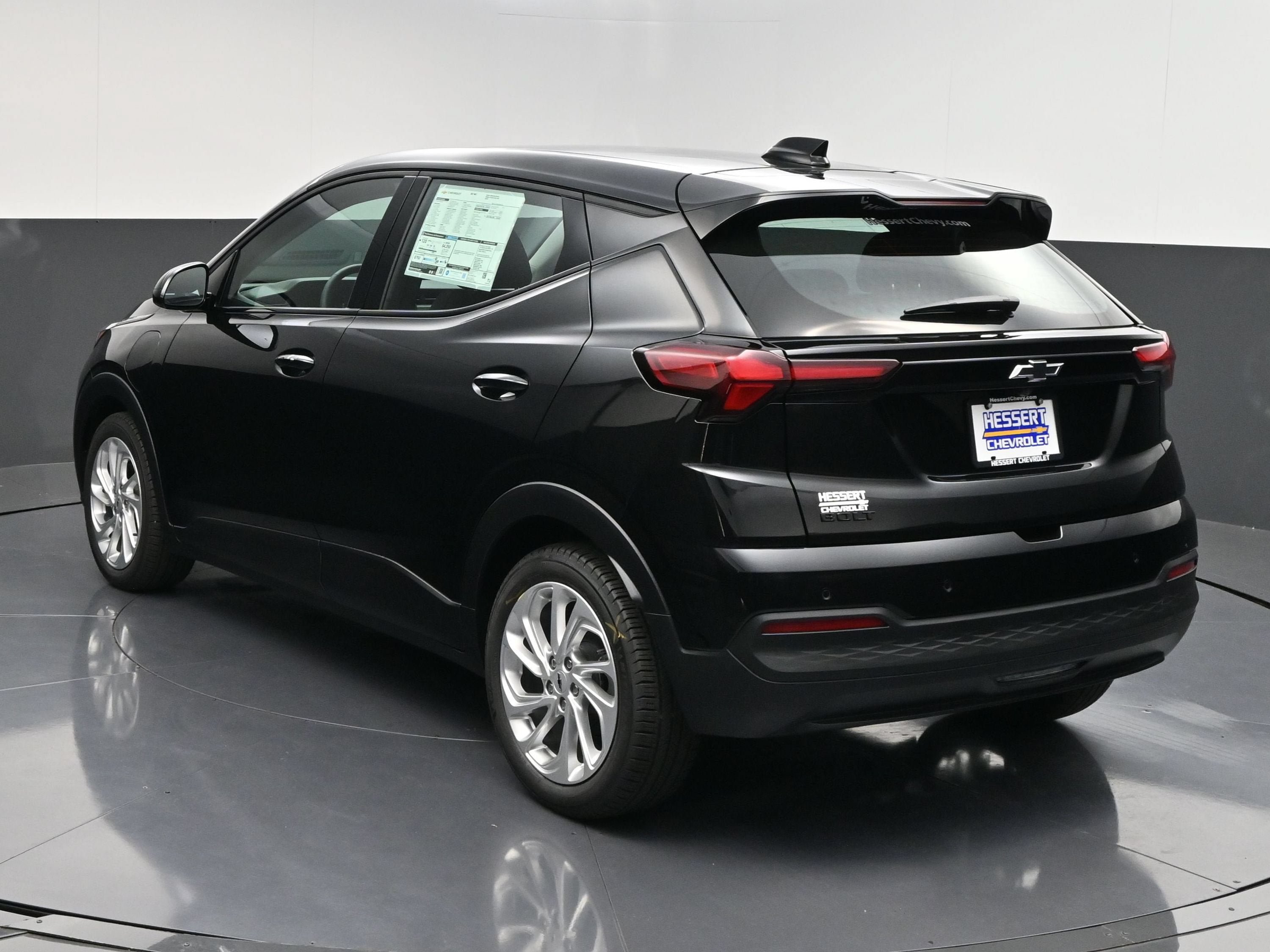 New 2027 Chevrolet Bolt LT w/ Comfort Package FWD image 6