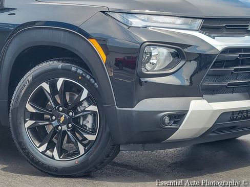 Certified 2023 Chevrolet TrailBlazer LT w/ Convenience Package FWD image 4