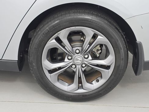 Certified 2023 Honda Accord EX image 32