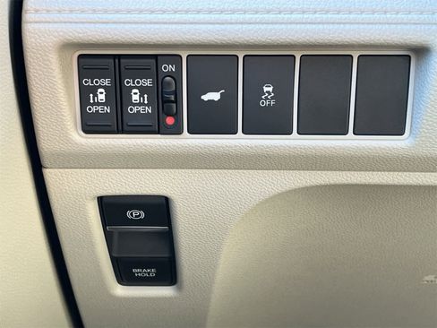 New 2026 Honda Odyssey EX-L image 24