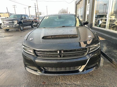 Used 2015 Dodge Charger R/T image 3