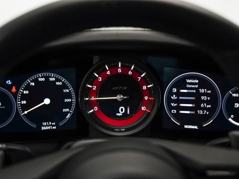 Used 2022 Porsche 911 GT3 image 16