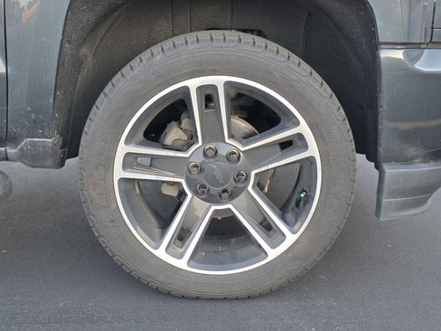 Used 2018 Chevrolet Silverado 1500 LTZ Z71 w/ LTZ Plus Package image 25