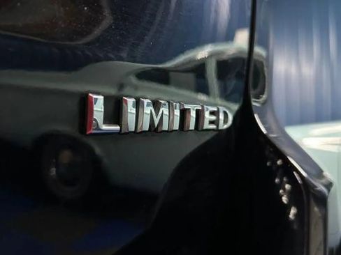 Used 2021 Jeep Grand Cherokee Limited w/ Sun & Sound Group image 49