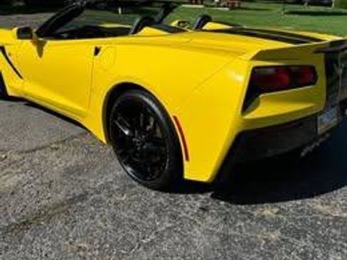 Used 2016 Chevrolet Corvette Stingray Convertible w/ 2LT Preferred Equipment Group image 3