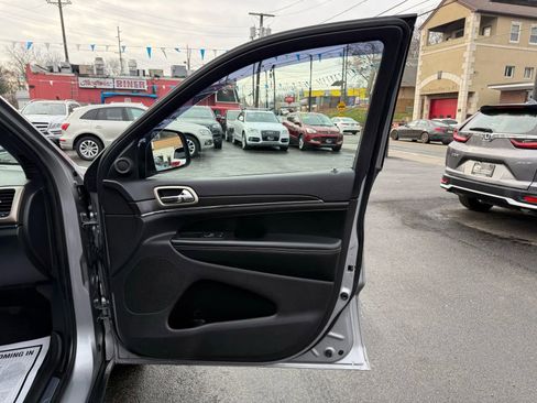 Used 2015 Jeep Grand Cherokee Limited image 43