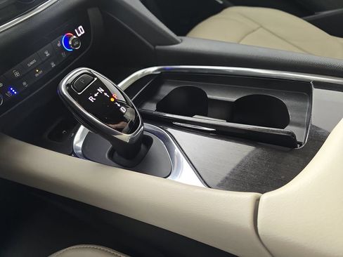Used 2019 Buick Enclave Premium w/ Experience Buick Package AWD/4WD image 28