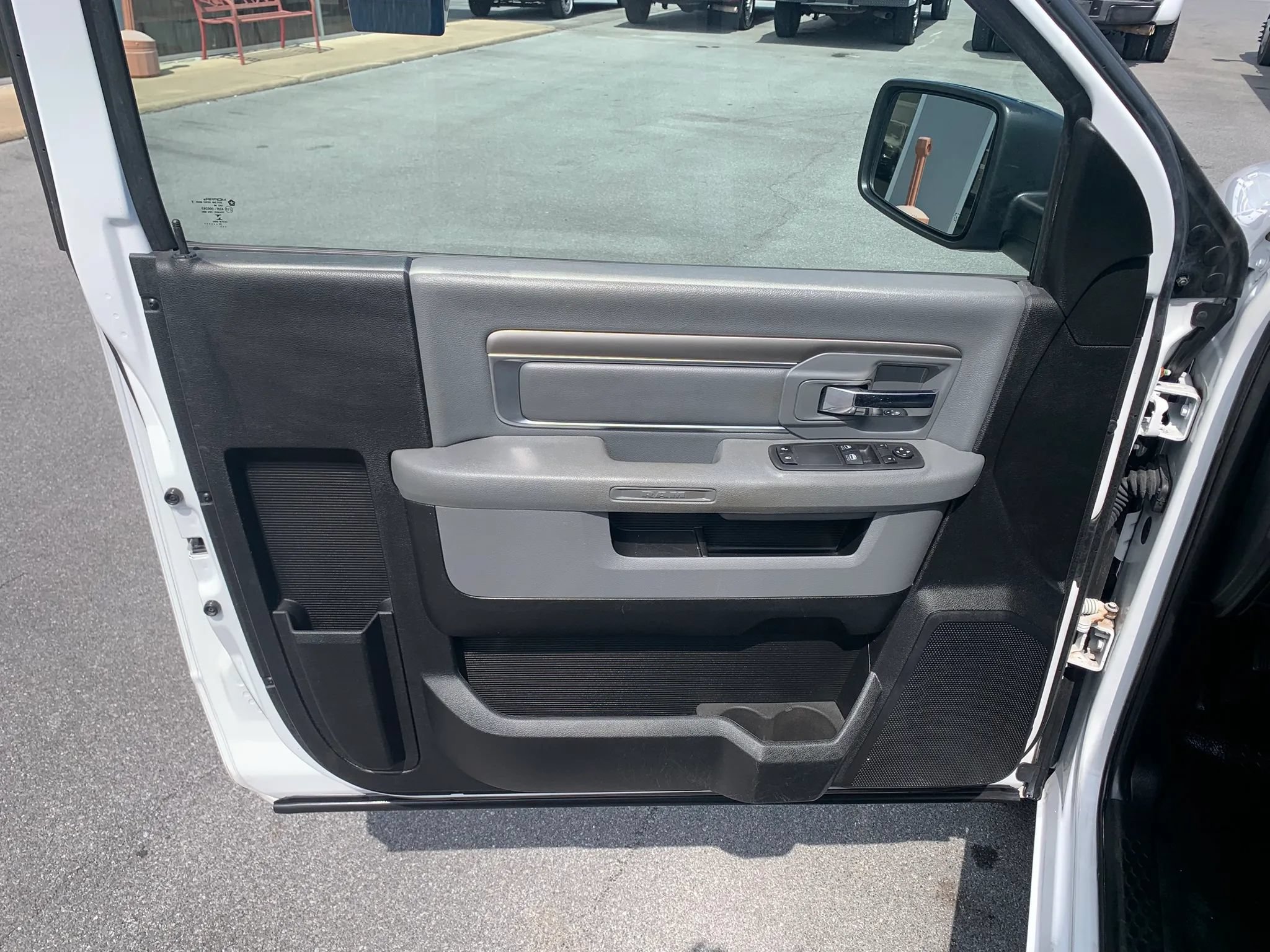Used 2020 RAM 1500 Tradesman w/ Power & Remote Entry Group AWD/4WD image 8