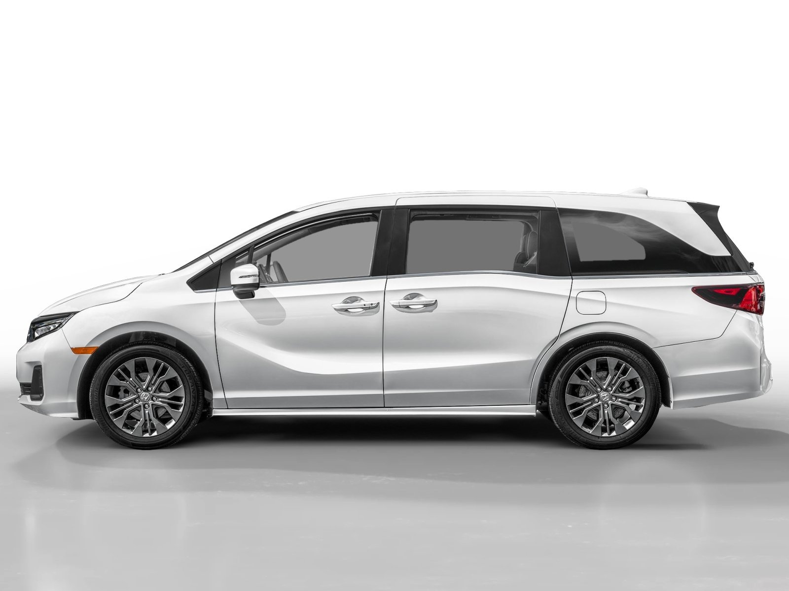New 2027 Honda Odyssey Touring image 3
