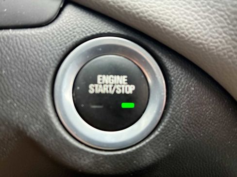 Certified 2023 Chevrolet Equinox LS w/ LS Convenience Package image 16