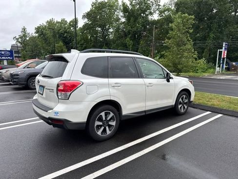 Used 2017 Subaru Forester 2.5i Premium AWD/4WD image 13