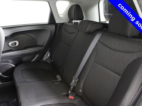 Used 2015 Kia Soul Base image 17