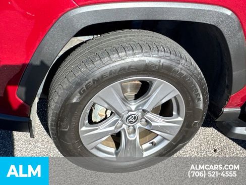 Used 2021 Toyota RAV4 XLE image 30