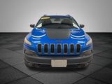 Used 2018 Jeep Cherokee Trailhawk image 2