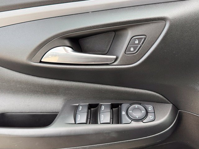 Used 2026 Buick Envista Preferred FWD image 9
