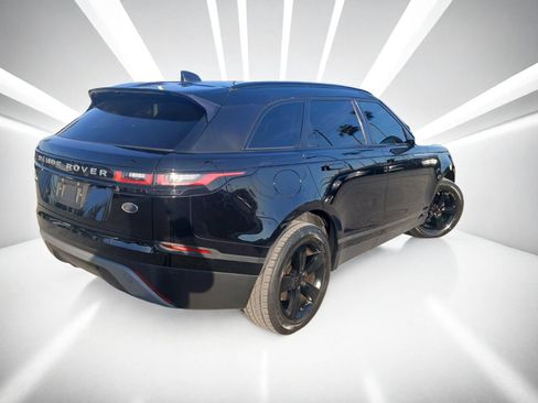 Used 2018 Land Rover Range Rover Velar S AWD/4WD image 4