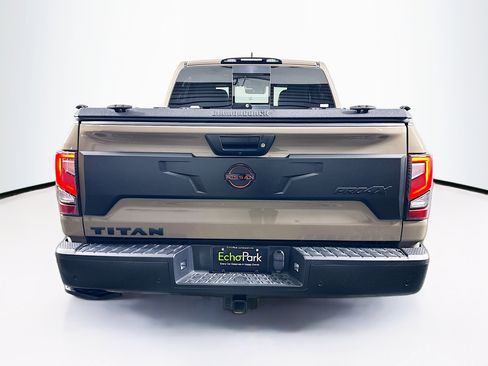 Used 2024 Nissan Titan PRO-4X w/ Pro-4x Convenience Package image 7