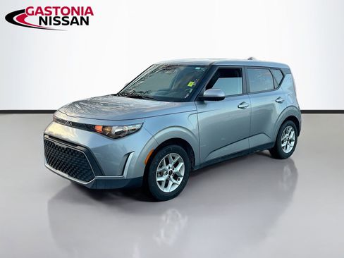 Used 2023 Kia Soul LX w/ Option Group 015 image 3