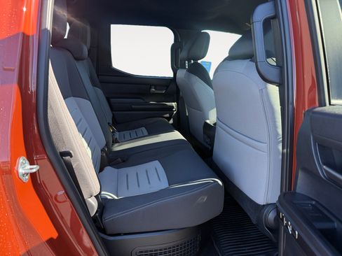 Used 2025 Toyota Tacoma TRD Off-Road image 18