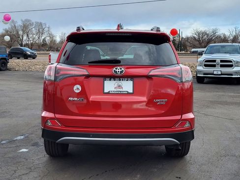 Used 2017 Toyota RAV4 Limited image 8