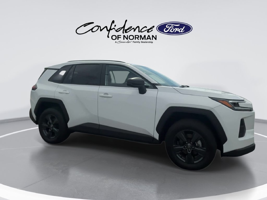 Used 2026 Toyota RAV4 LE AWD/4WD image 2
