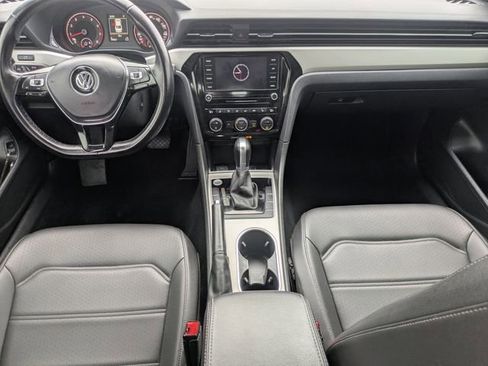 Used 2020 Volkswagen Passat 2.0T SE w/ Sunroof Package image 11