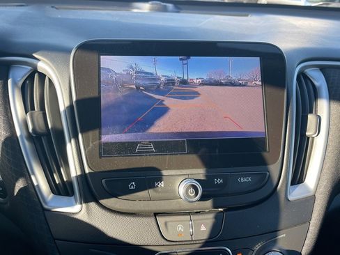 Used 2024 Chevrolet Malibu LT image 25