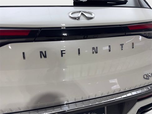 Used 2023 INFINITI QX60 Luxe w/ Cargo Package image 23