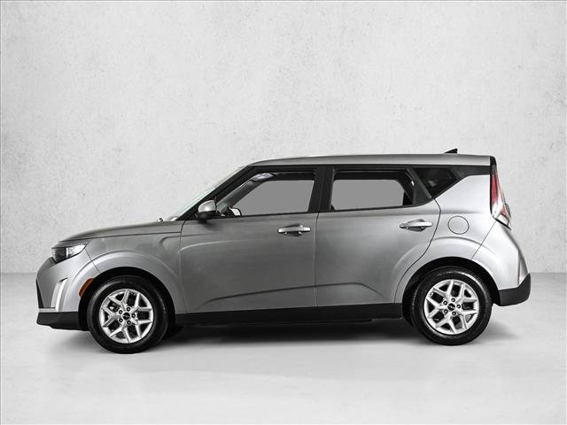 Used 2024 Kia Soul LX w/ Option Group 015 FWD image 9