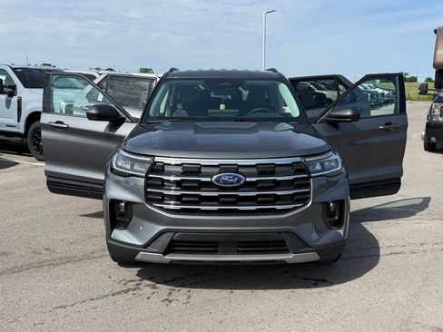 New 2026 Ford Explorer Active RWD image 22