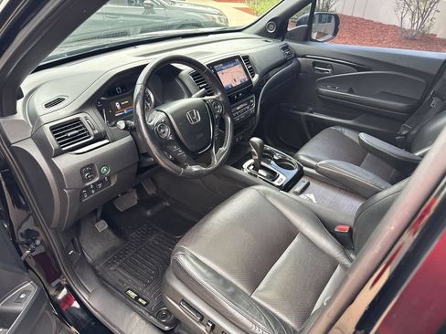 Used 2018 Honda Ridgeline Black Edition image 20
