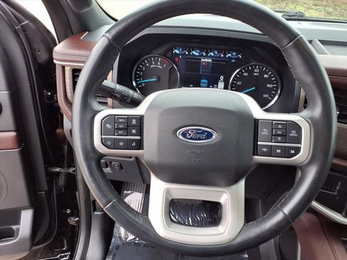 Used 2024 Ford Expedition Max Limited AWD/4WD image 22