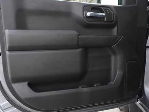 Used 2025 Chevrolet Silverado 1500 W/T w/ WT Value Package AWD/4WD image 9