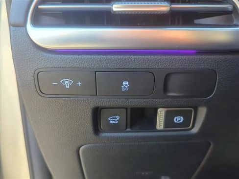 Used 2024 Hyundai Palisade Calligraphy image 11