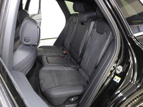 Used 2022 Audi SQ5 Premium Plus w/ Premium Plus Package image 21