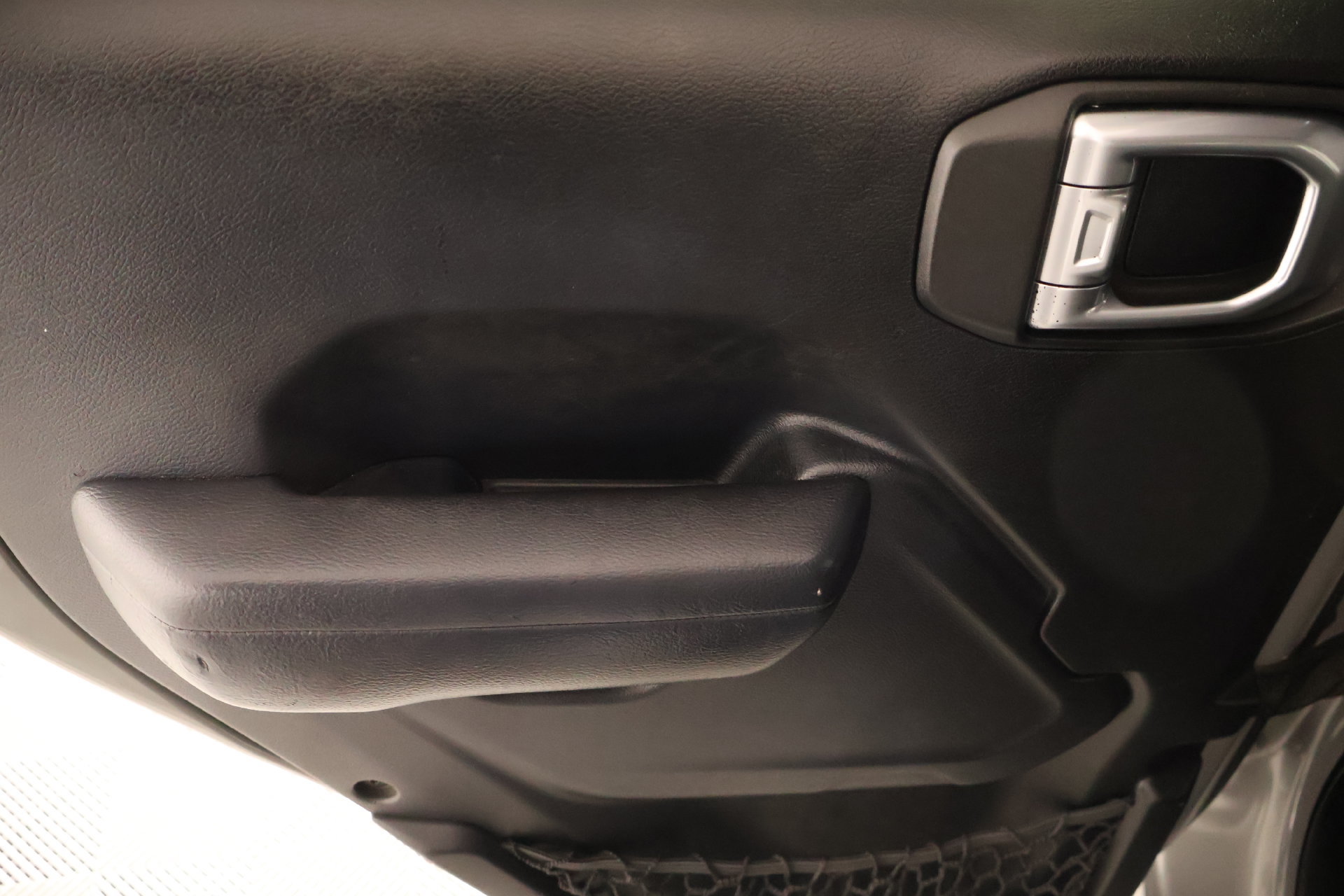 Used 2018 Jeep Wrangler Unlimited Sport S AWD/4WD image 15
