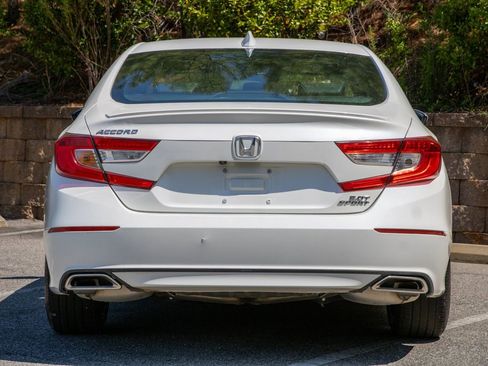 Used 2018 Honda Accord Sport image 7