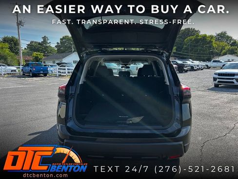 Used 2026 Nissan Rogue SV AWD/4WD image 27