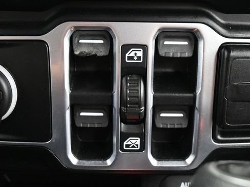 Used 2021 Jeep Wrangler Unlimited Sport w/ Sun And Sound Package AWD/4WD image 23