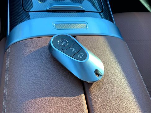 Certified 2023 Mercedes-Benz C 300 4MATIC Sedan image 15