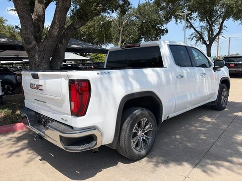 Used 2025 GMC Sierra 1500 SLT AWD/4WD image 9