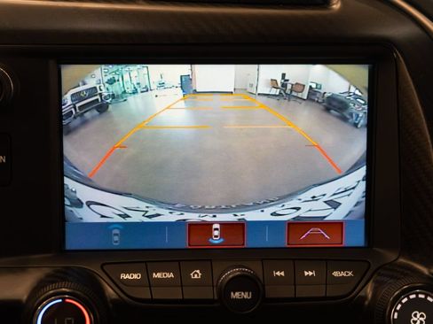 Used 2019 Chevrolet Corvette Z06 RWD image 12