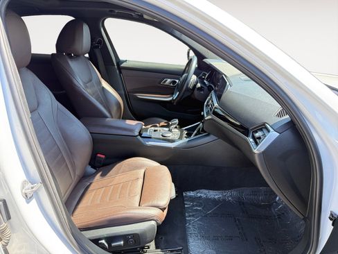 Used 2019 BMW 330i Sedan w/ Convenience Package image 19