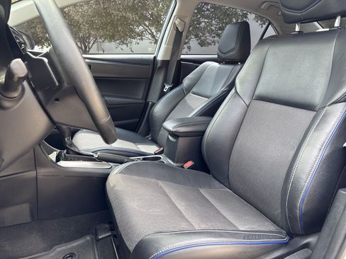 Used 2017 Toyota Corolla SE w/ SE Premium Package FWD image 15