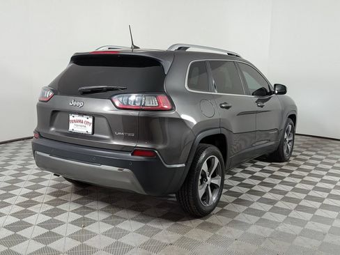 Used 2019 Jeep Cherokee Limited FWD image 3