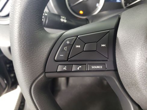 New 2025 Nissan Kicks Play S image 17