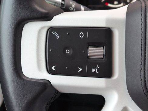 Used 2020 Land Rover Defender 110 HSE image 14