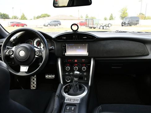 Used 2019 Toyota 86 RWD image 19